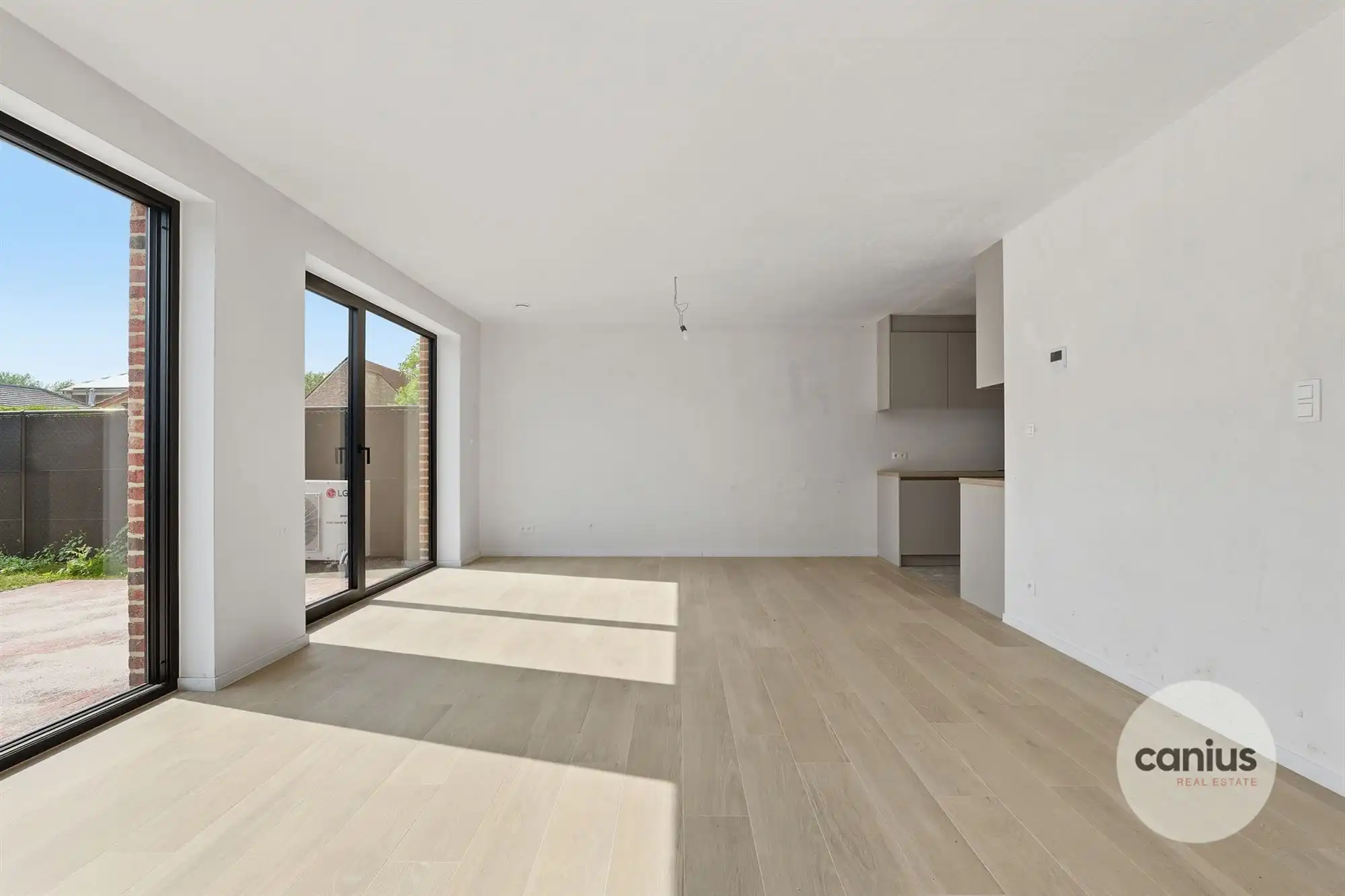 KNAPPE NIEUWBOUWWONING MET 3 SLPKS foto 3