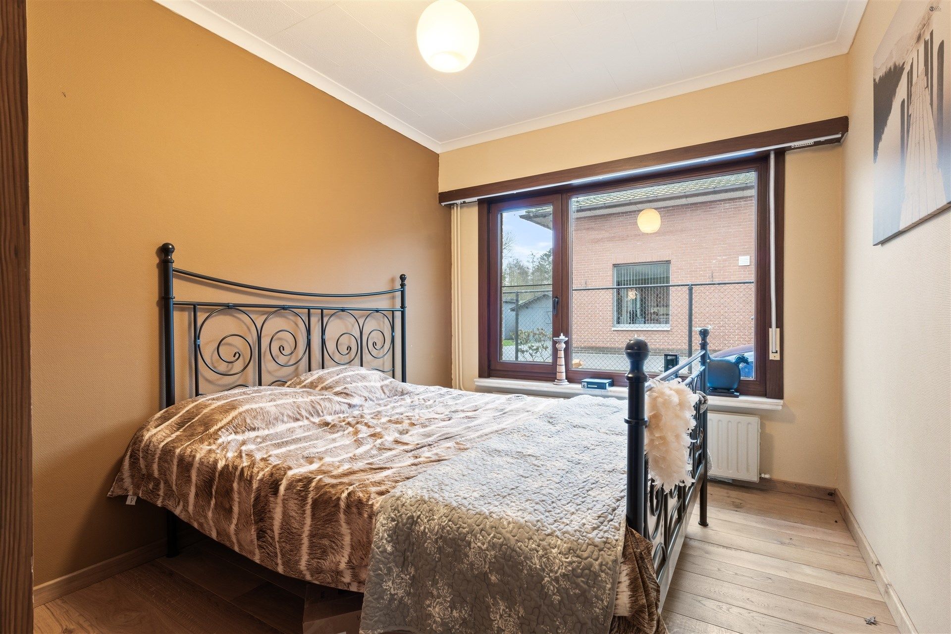 Ruime open bebouwing in landelijke straat op 595 m². foto 14