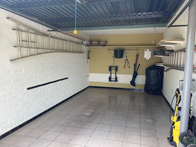 Afgesloten garage - Lodewijk De Raetplein foto 4