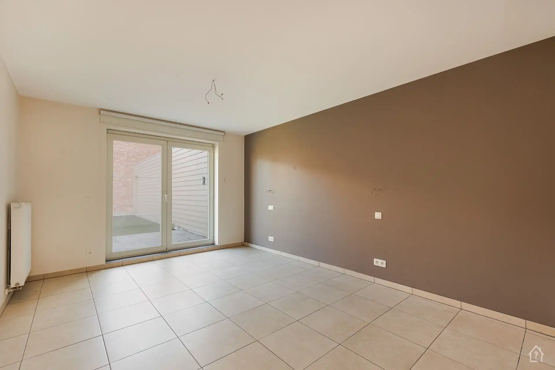 2 slaapkamer appartement met privatieve tuin en 2 parkings foto 12