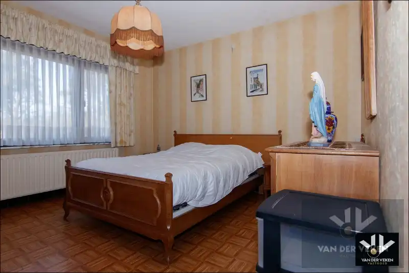 SPLIT-LEVEL WONING OP PERCEEL VAN 07a80ca ZEER GOEDE BEREIKBAARHEID foto 10