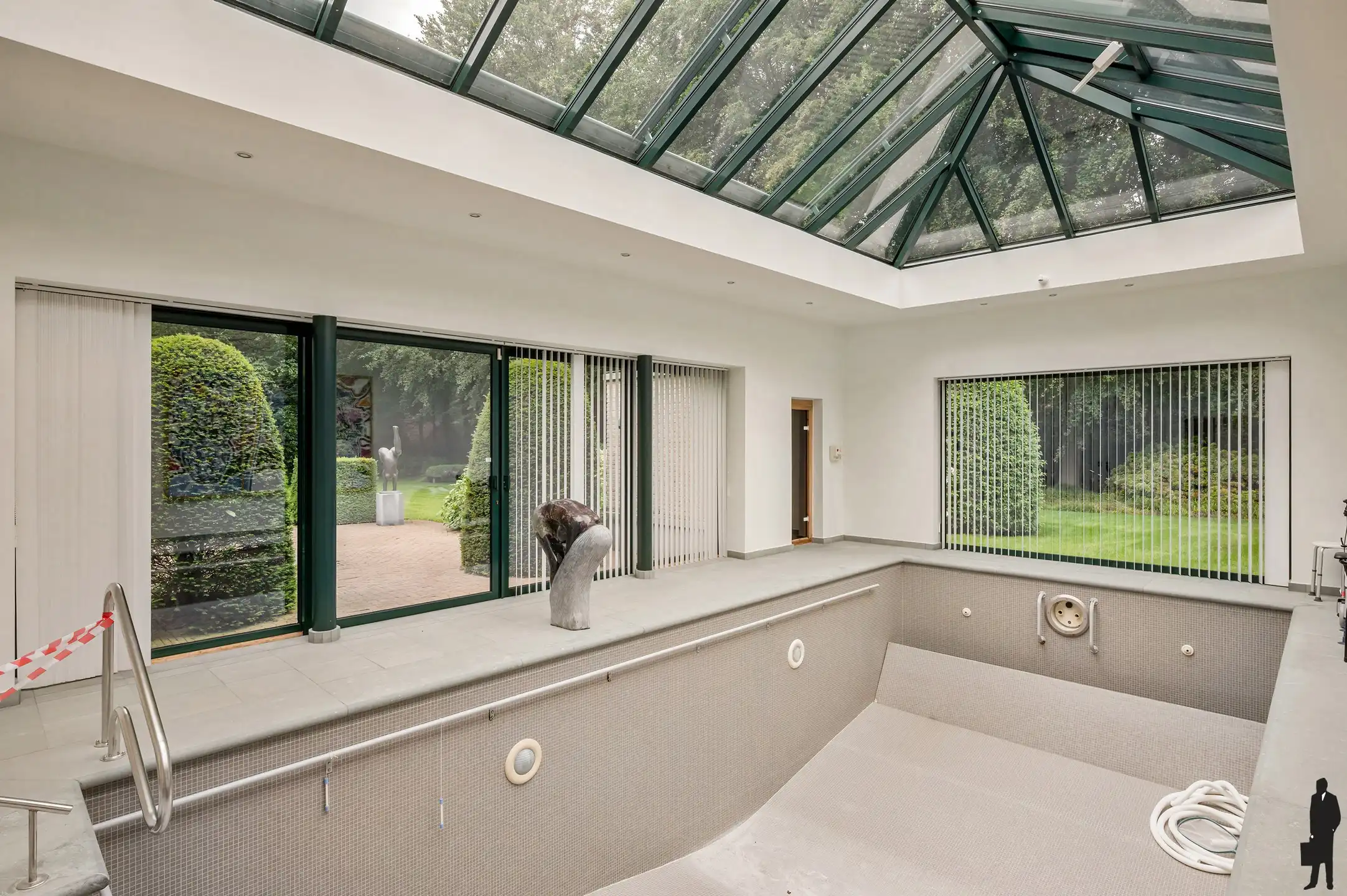 Exclusieve villa met parktuin in Vriesdonk, op ca. 6.411 m² foto 9
