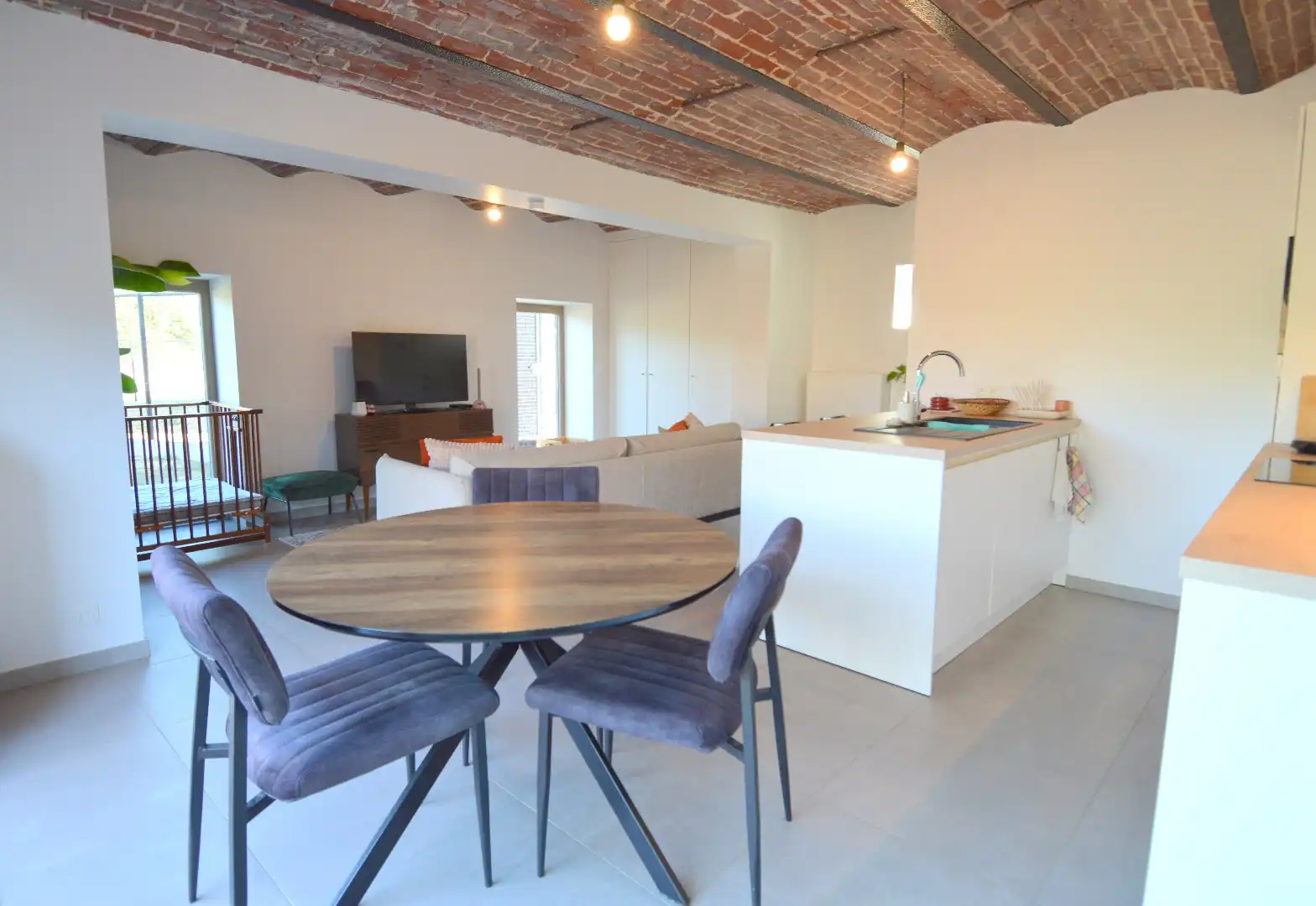 Gerenoveerde hoeve in Heule met vlotte bereikbaarheid foto 5
