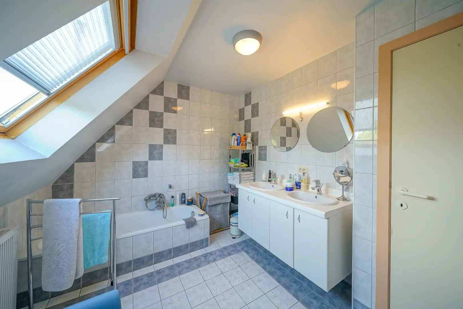 Ruime halfopen bebouwing vlak bij de Spuikom (Bredene) foto 19