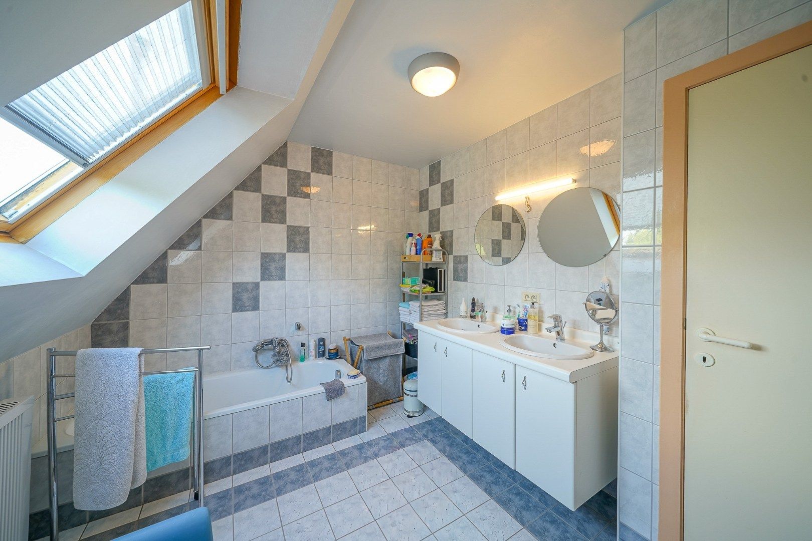 Ruime halfopen bebouwing vlak bij de Spuikom (Bredene) foto 18