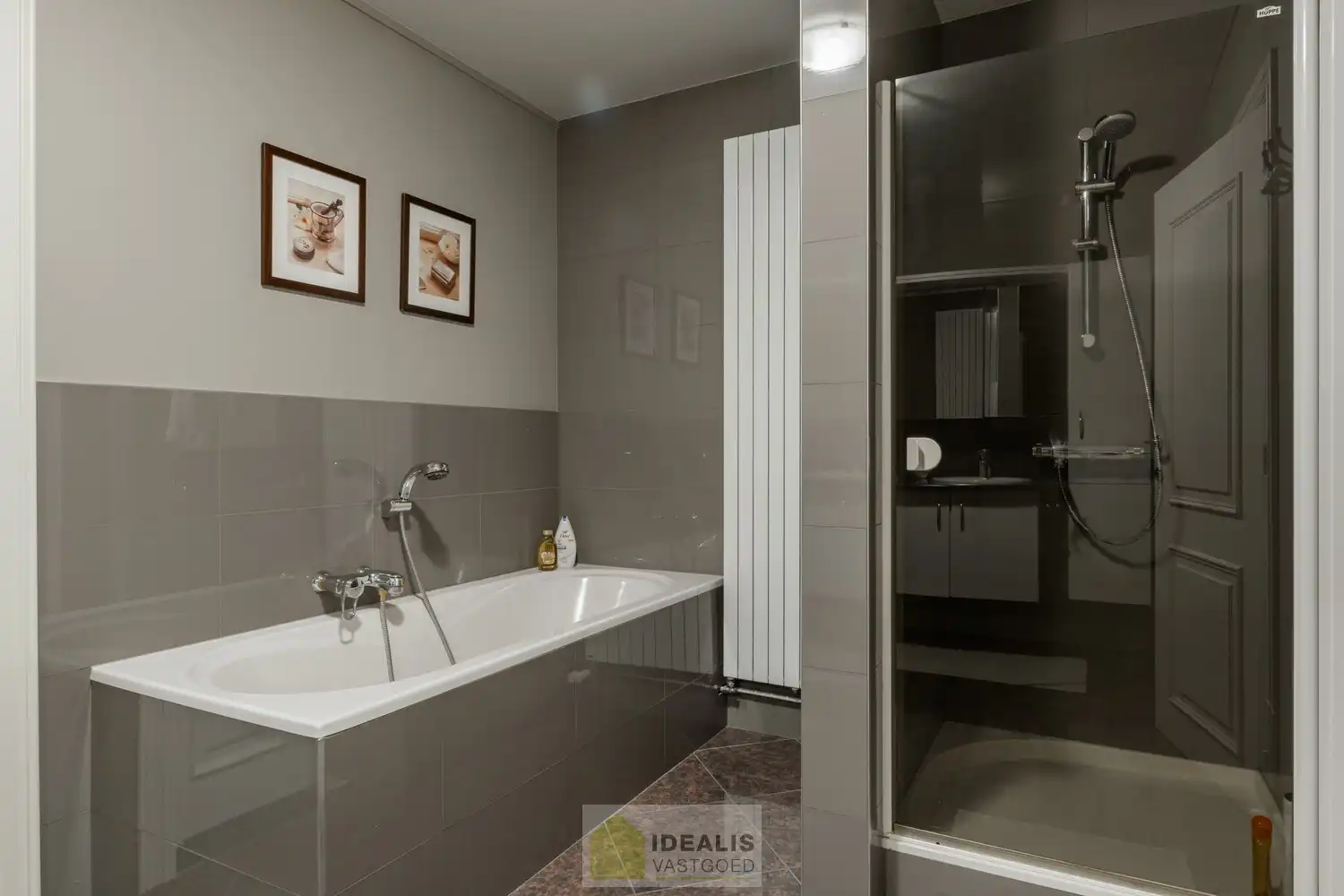 INSTAPKLARE HANDELSRUIMTE VAN MAAR LIEFST +- 410M² MET RIANTE WONING OP SCHITTERENDE COMMERCIËLE ZICHTLOCATIE!! foto 53