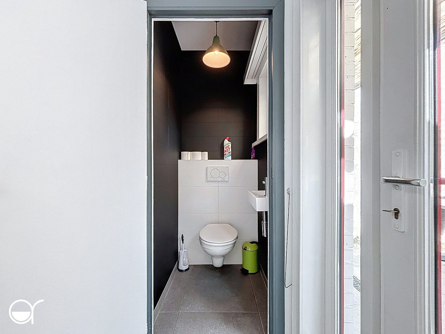 Rijwoning met terras en 3 slaapkamers foto 10