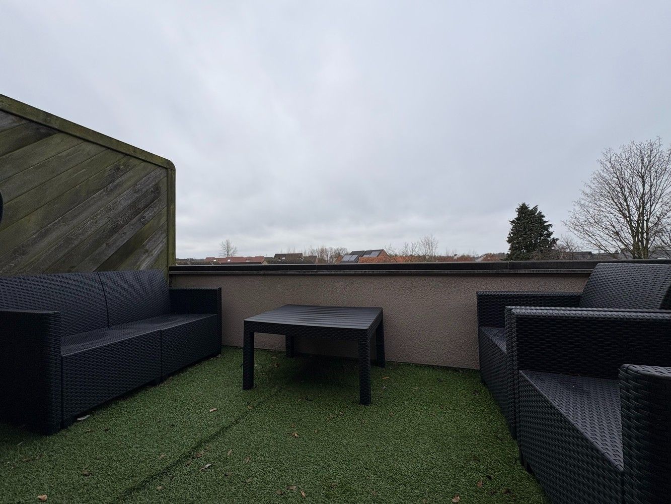 Dakappartement met twee slaapkamers en een terras foto 10