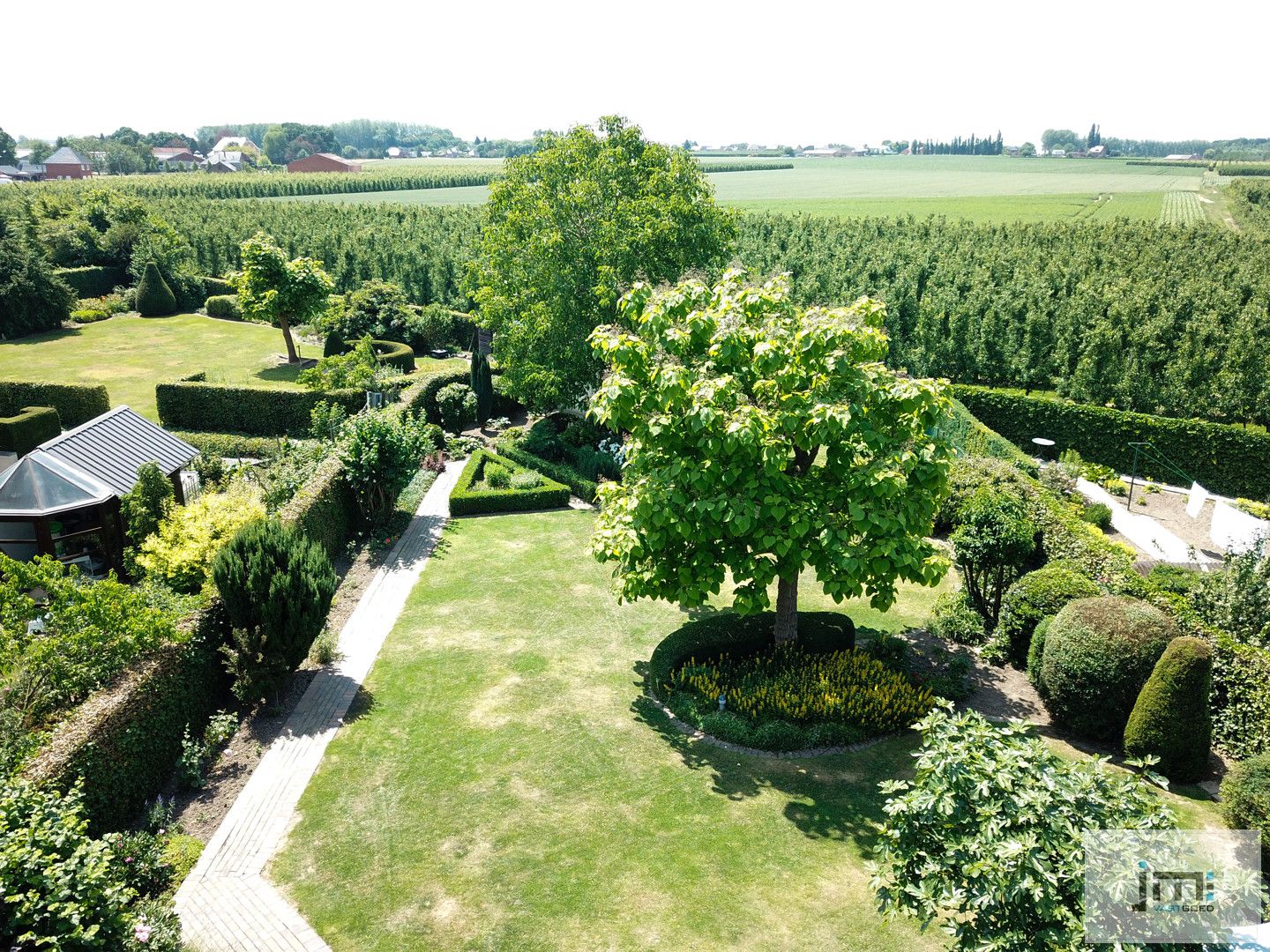 Rustig gelegen villa foto 21