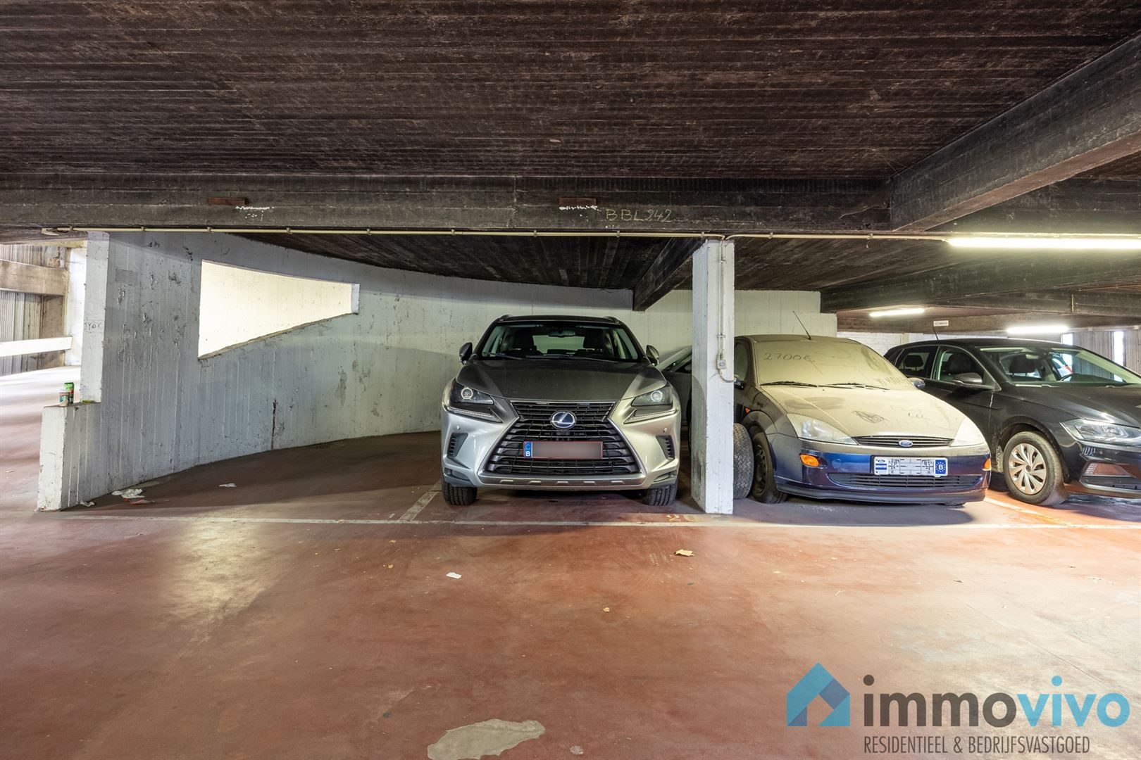 Plateau kantoren van 476 m², deels verhuurd op interessante locatie foto 16