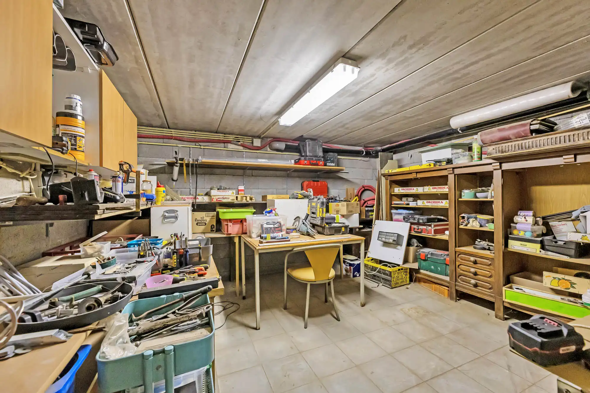 Goed onderhouden villa op groot perceel met 4 slaapkamers foto 25