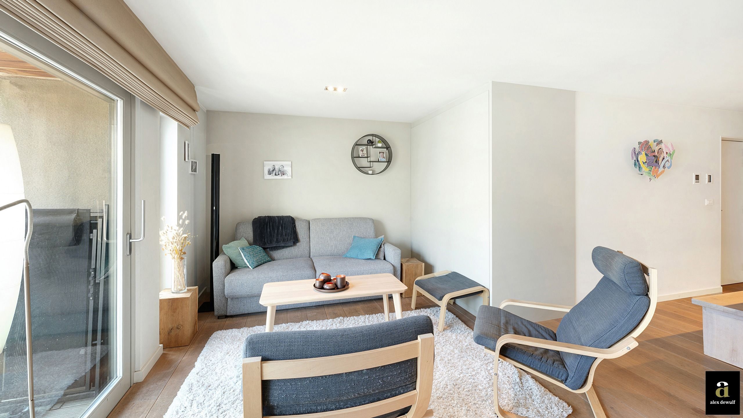 Gemeubeld modern appartement met 2 slaapkamers op centrale ligging niet ver van het Rubenspein [Blancgarinstraat]. foto 4