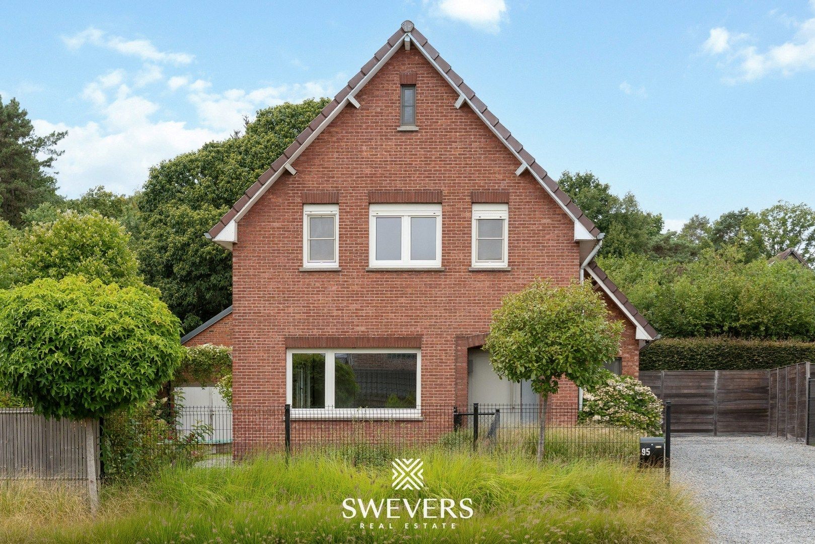 Gerenoveerde gezinswoning (EPC-label A) op zonovergoten perceel van 6a60 in doodlopende straat in Houthalen-Helchteren foto 27