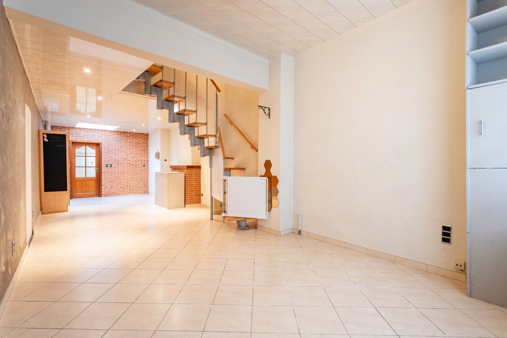 Te renoveren woning nabij centrum Halle foto 4