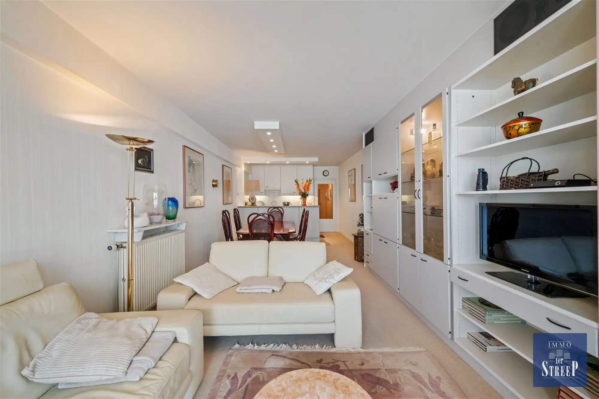 Appartement met 2 slaapkamers op de zeedijk foto 8