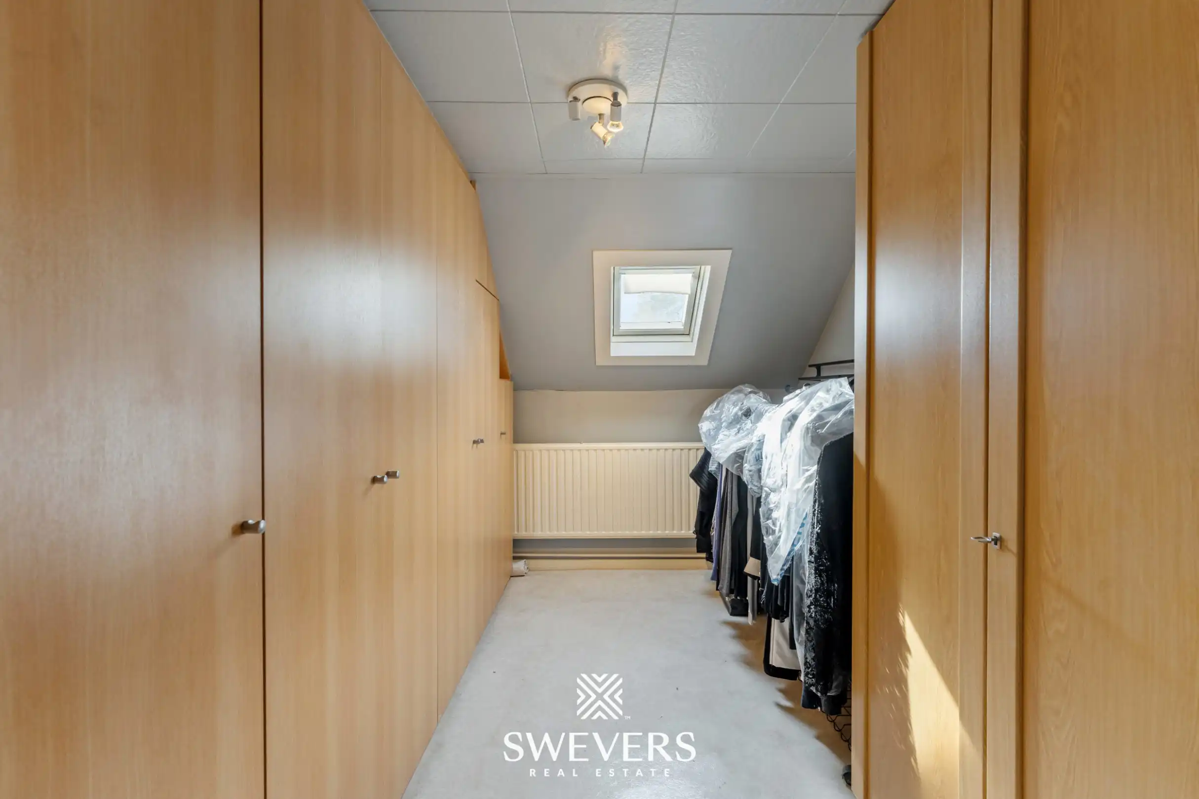 Knappe woning met orangerie, mogelijkheid tot 4 slpk en achterliggende bouwgrond foto 18