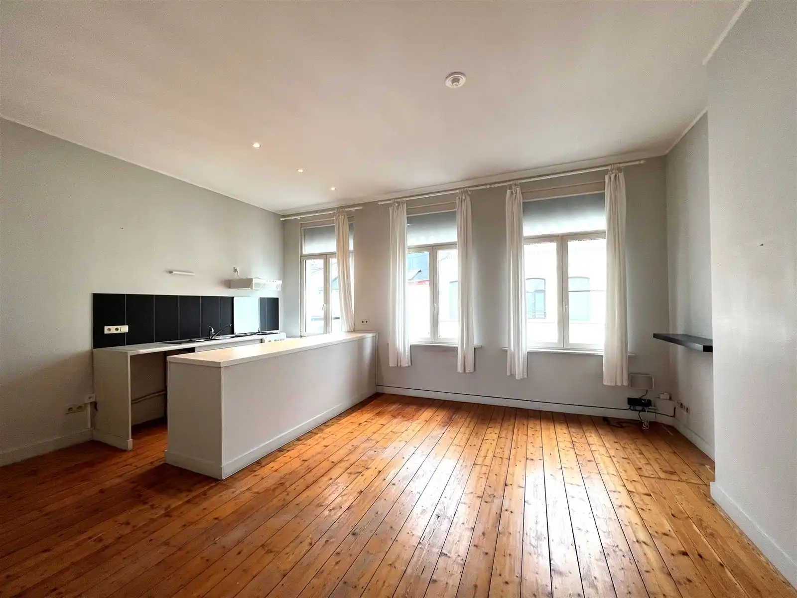 Tijdloos, gezellig 1 slaapkamer appartement foto {{pictureIndex}}