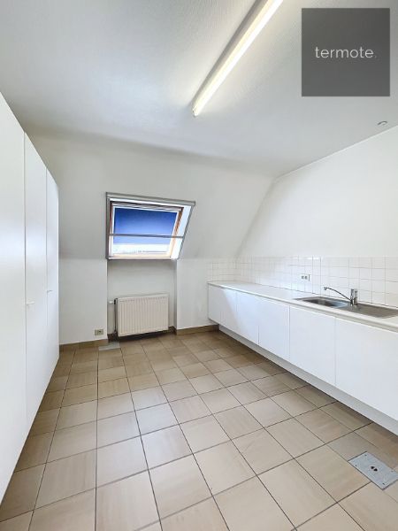 riant appartement 246m² foto 12