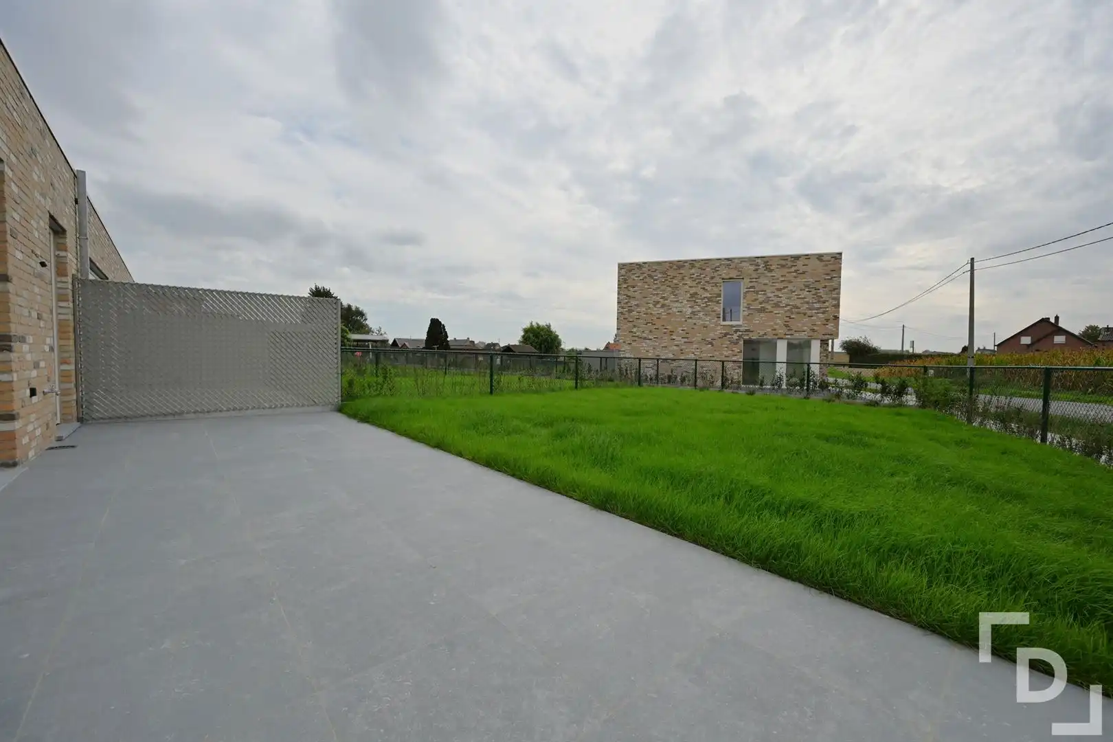 Afgewerkte nieuwbouwwoning te huur in hartje Proven. foto 12