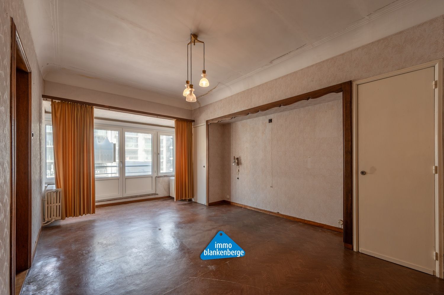 Ruime Bel-etagewoning op een Steenworp van Zee, Strand en Duinen foto 14