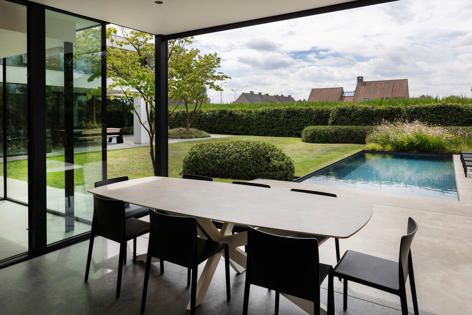 Ruime, stijlvolle villa met poolhouse en zwembad. foto 10