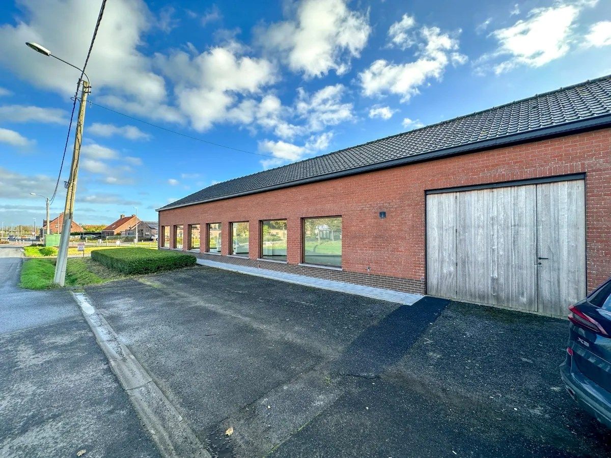 Handelsruimte/kantoor (met atelier, opslag en parking) + woning met tuin en garage, Kortemark foto 32