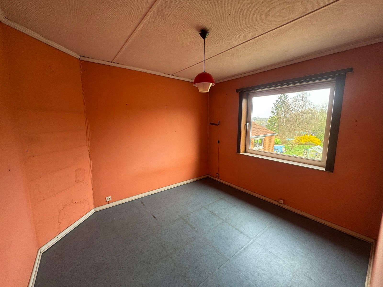 OPTIE Rustig gelegen woning met 3 slaapkamers, tuin en staanplaats foto 15