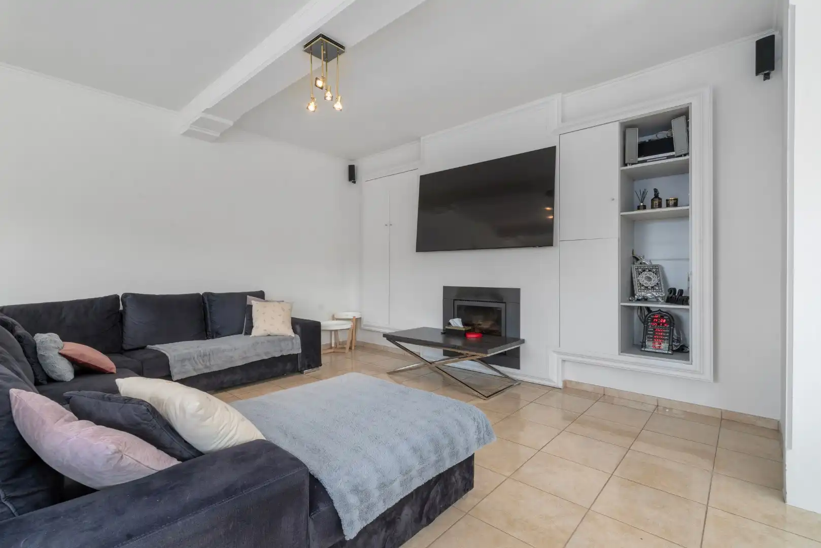 Stijlvolle villa met 5 slaapkamers op mooi perceel van 1325m² foto 5