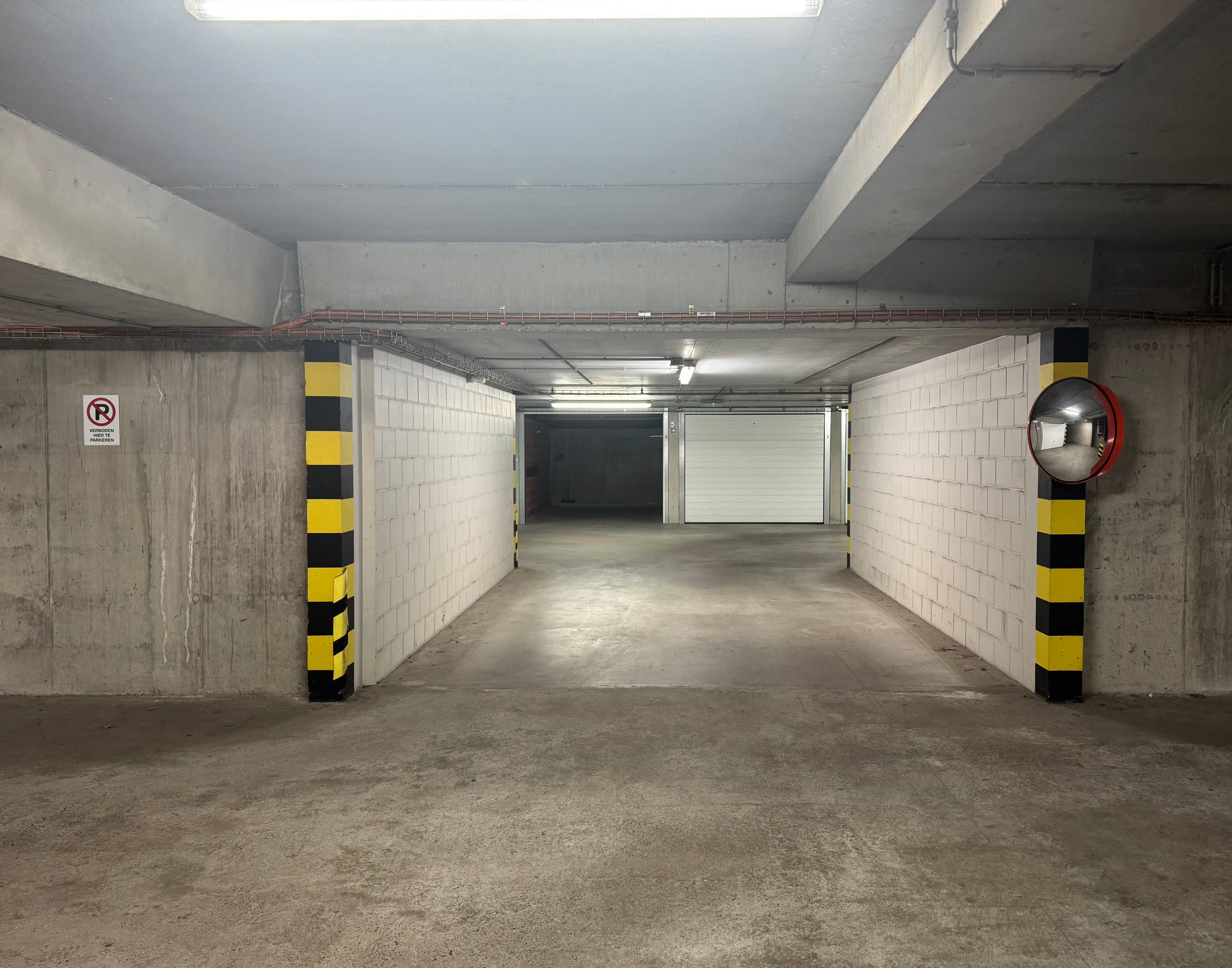 Garagebox vlakbij Jachthaven foto 7