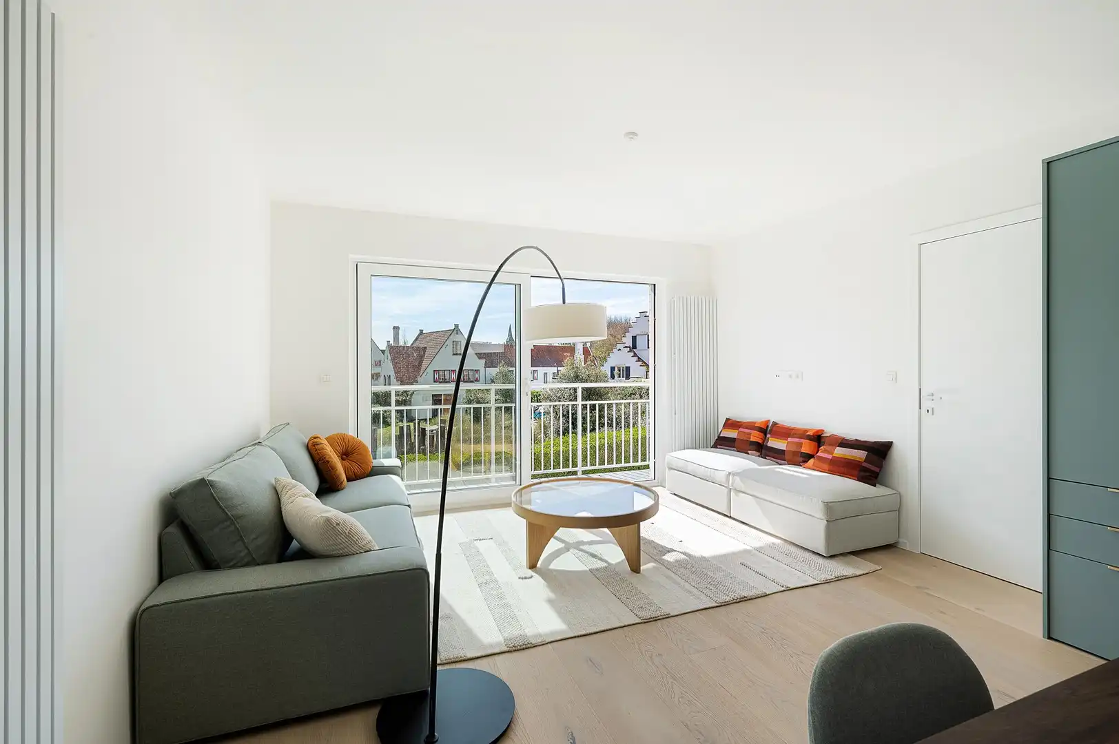 Appartement met twee slaapkamers, volledig gerenoveerd, op wandelafstand van het strand van Duinbergen. foto 4