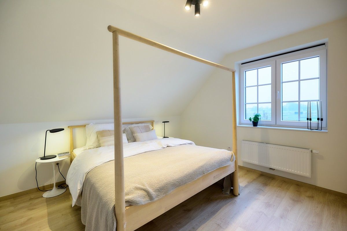 Afgewerkte halfopen nieuwbouwwoning te Roeselare foto 13