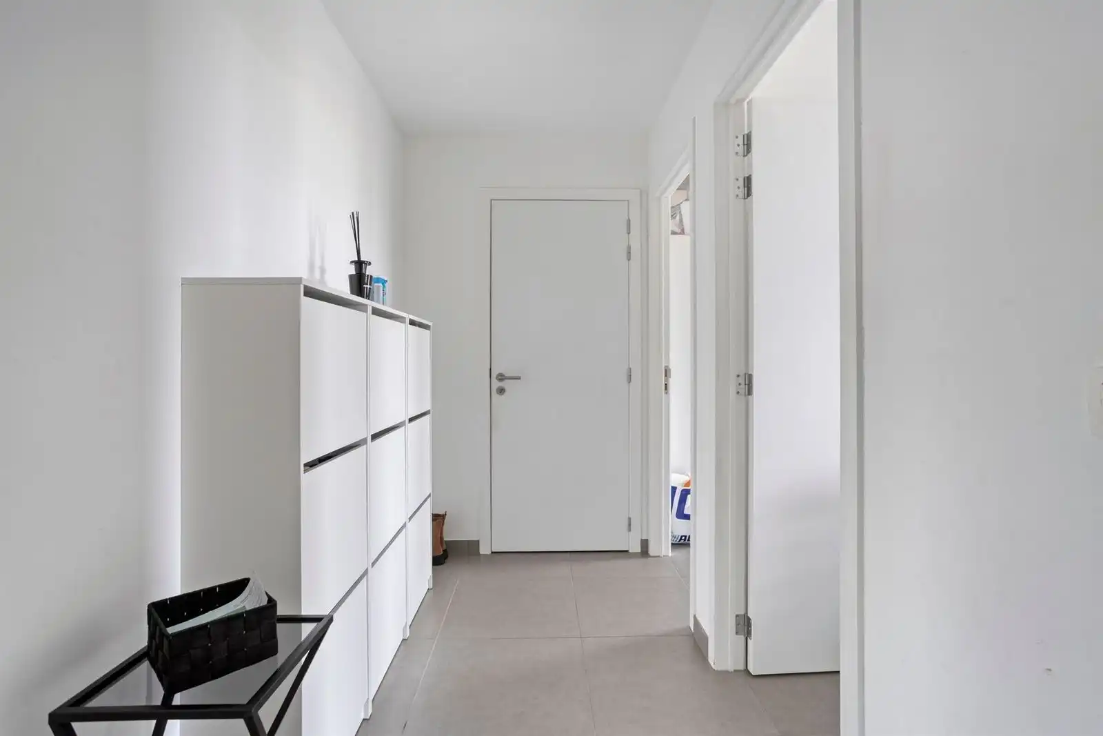 instapklaar appartement 3 slaapkamers,terras en staanplaats   foto 12