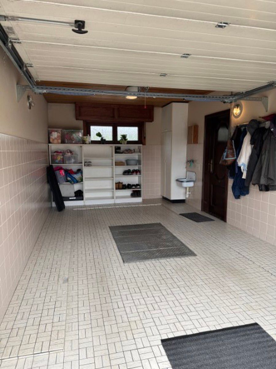 Ruime rustig gelegen villa foto 18