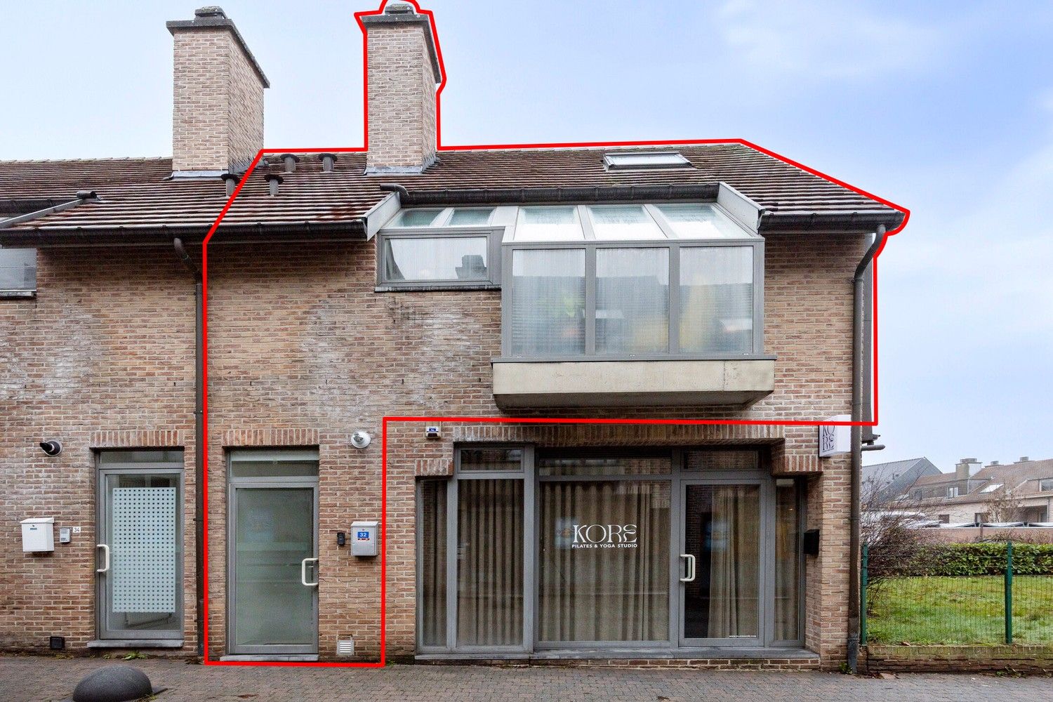 Instapklaar appartement met 2 slaapkamers en garage in het centrum van Lanaken! foto 2