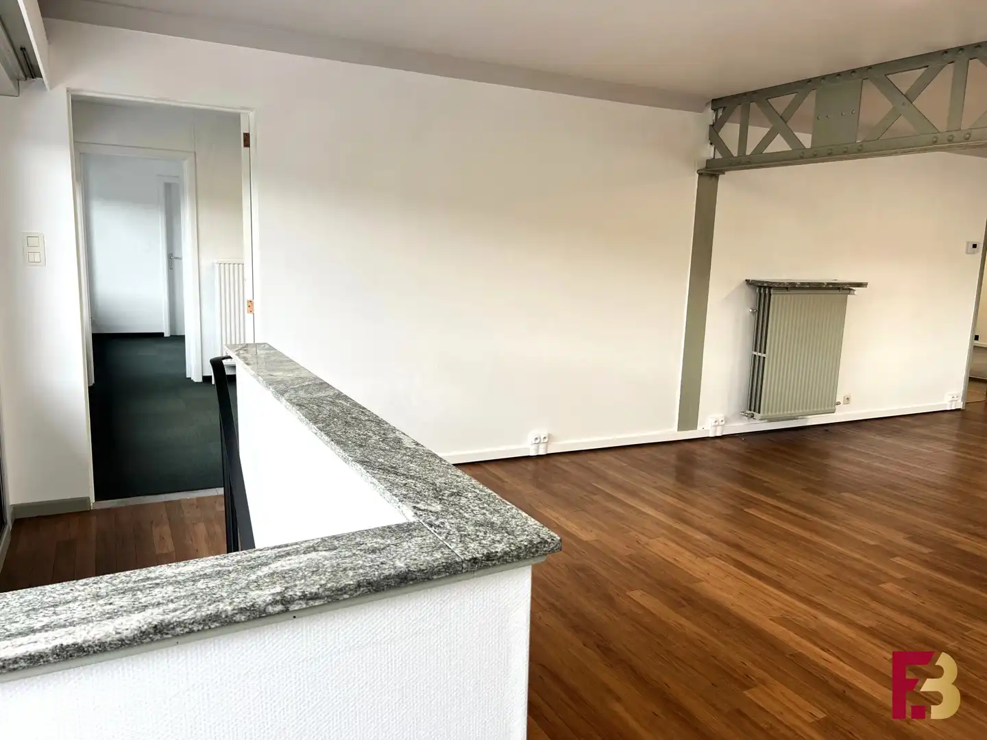 Kantoorruimte met woongedeelte nabij E40/E17/R4 foto 7