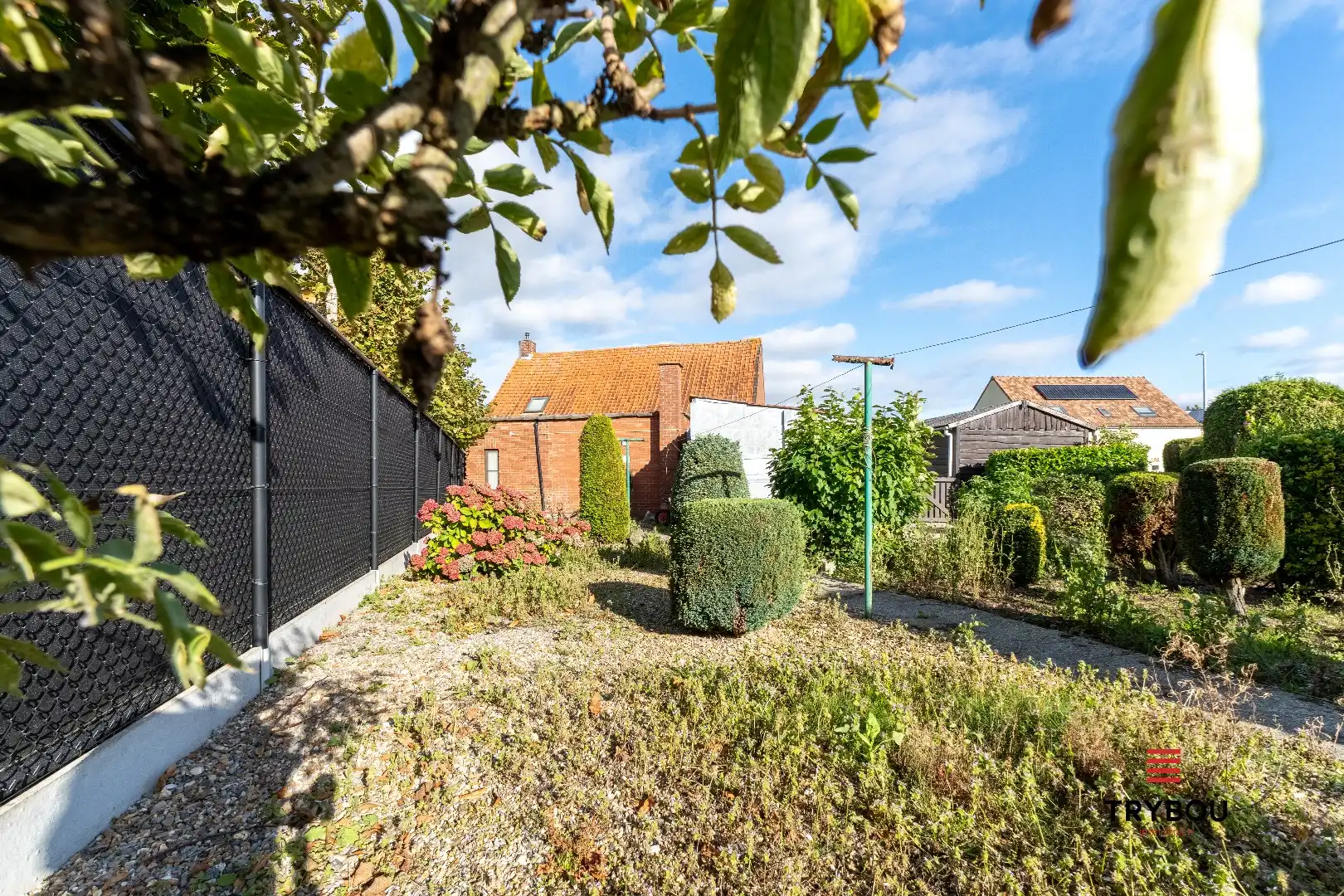 Verrassend ruime woning aan de rand van Houthulst op ruim perceel van 720m². foto 30