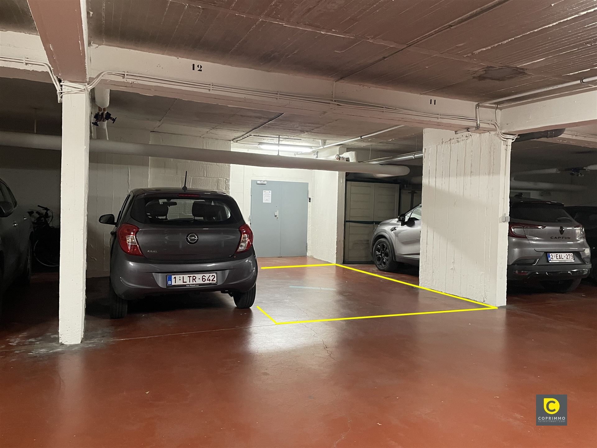 Ruime ondergrondse autostaanplaats! foto 2