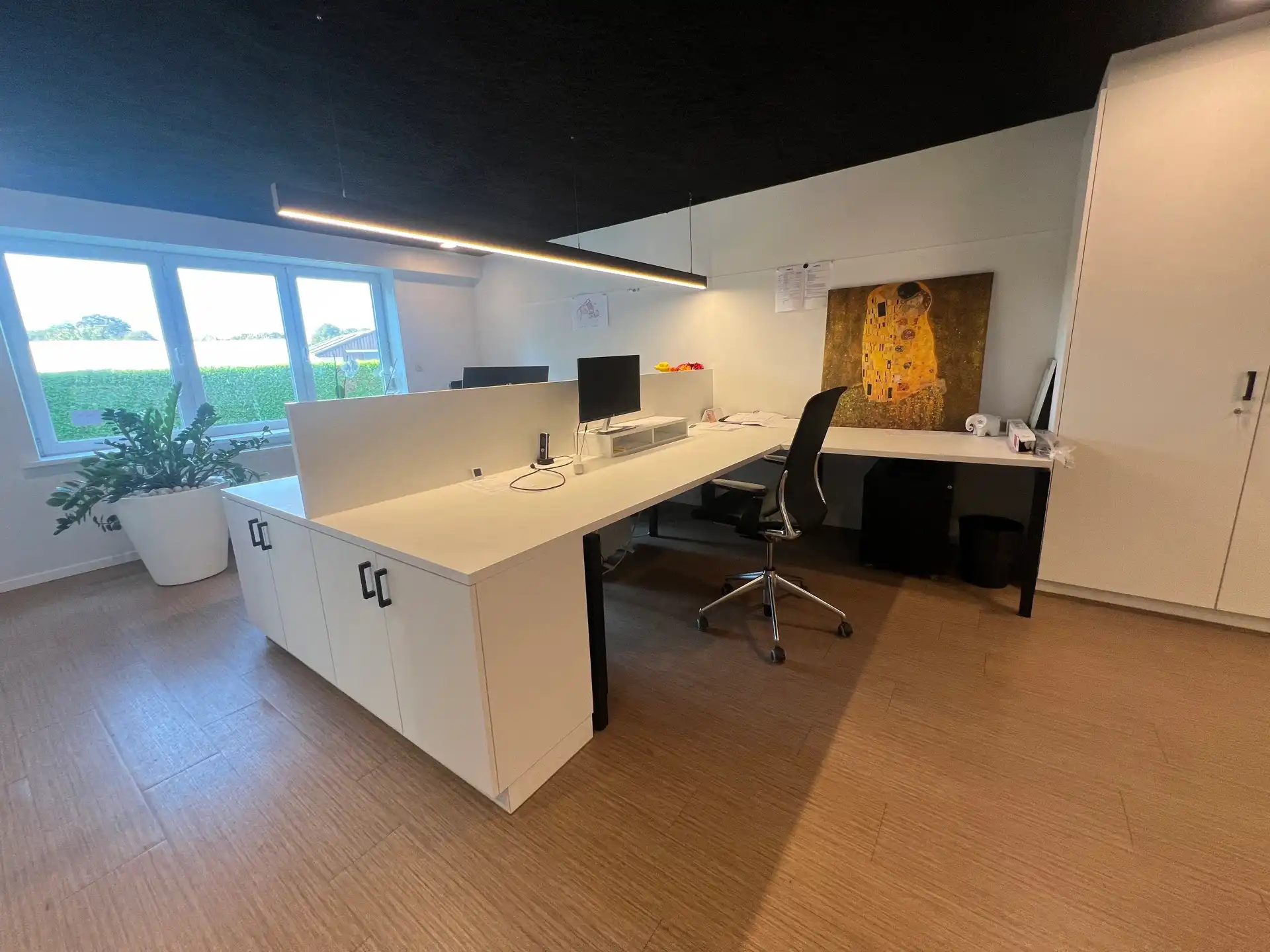Multifunctioneel bedrijfsgebouw met buitenruimte foto 3