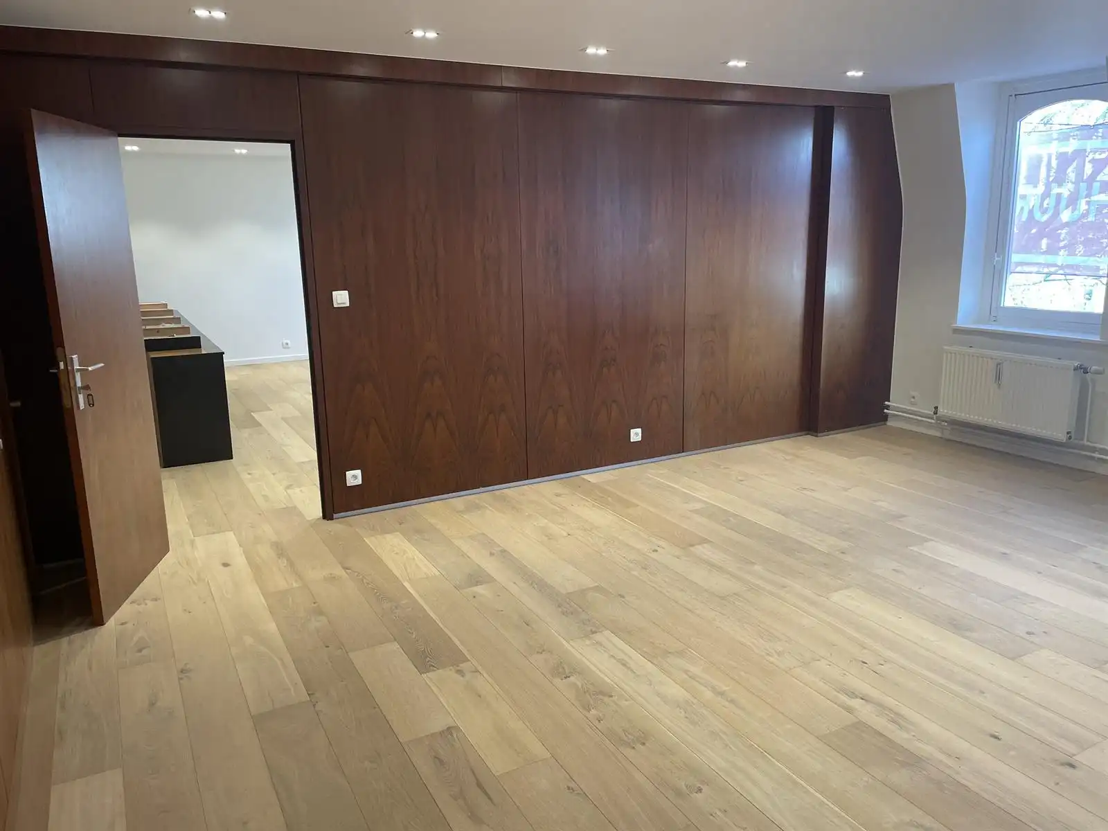 Prestigieus kantoor te huur op de Frankrijklei foto 3