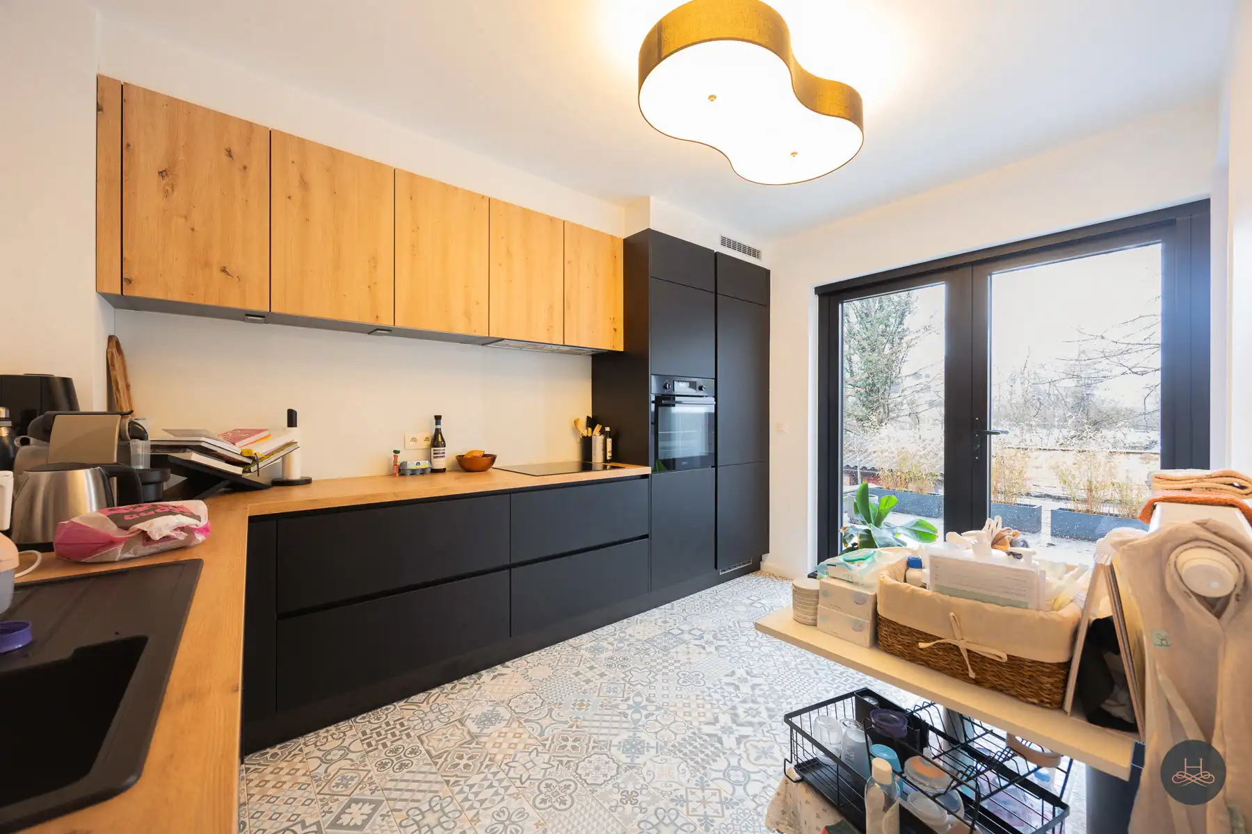 Gerenoveerde en energiezuinige woning met tuin en terrassen foto 9