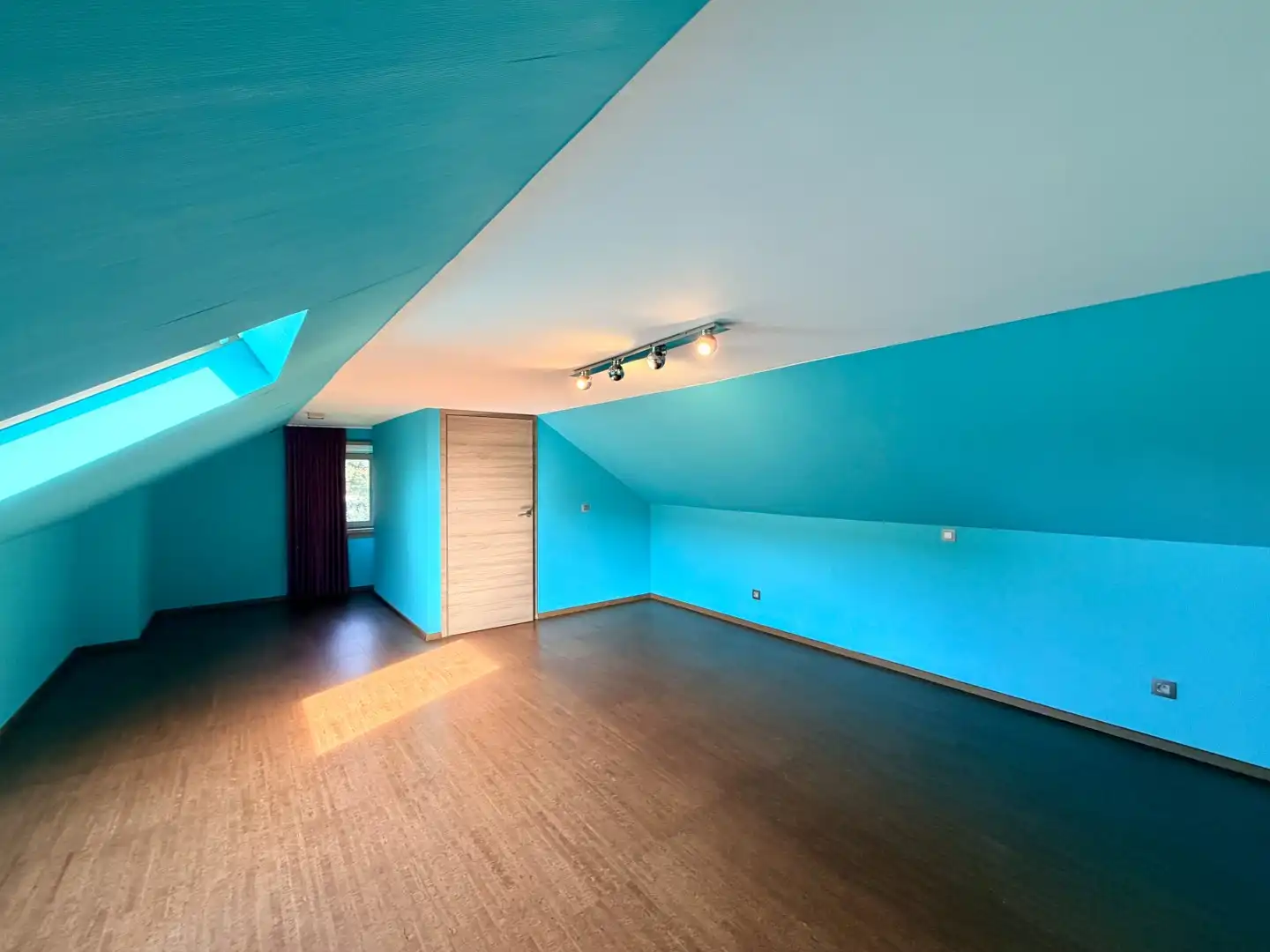 Instapklare vrijstaande woning vlakbij centrum Tielt! foto 11