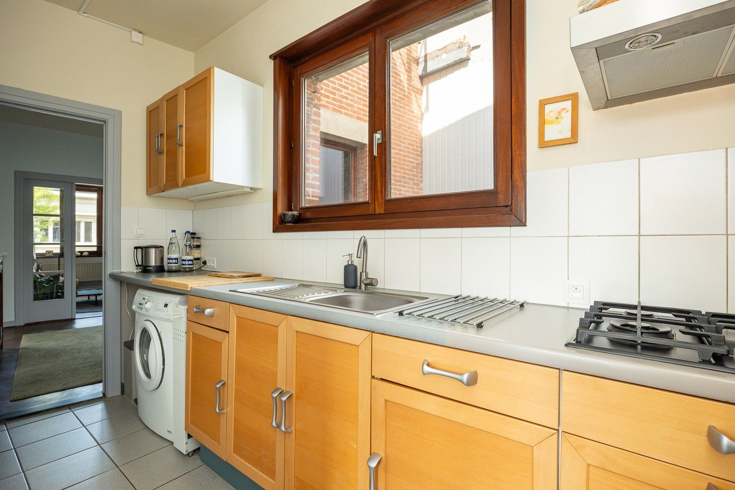 Kleinschalig opbrengsteigendom met 3 ruime appartementen op toplocatie foto 18