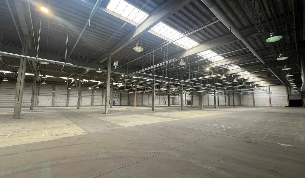 Logistiek bedrijfspand te huur op Vynckier site Gent foto 9