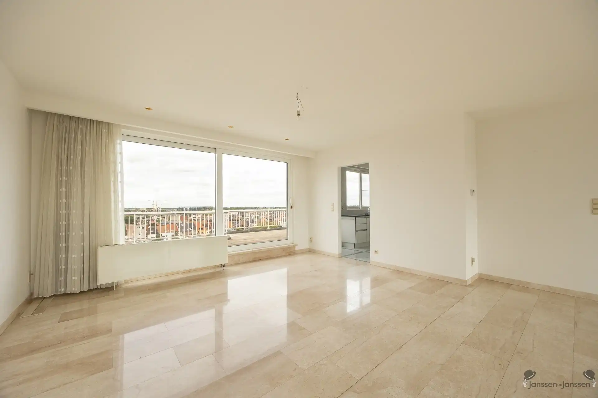 Lichtrijk penthouse met ruime terrassen en panoramisch uitzicht! foto 9