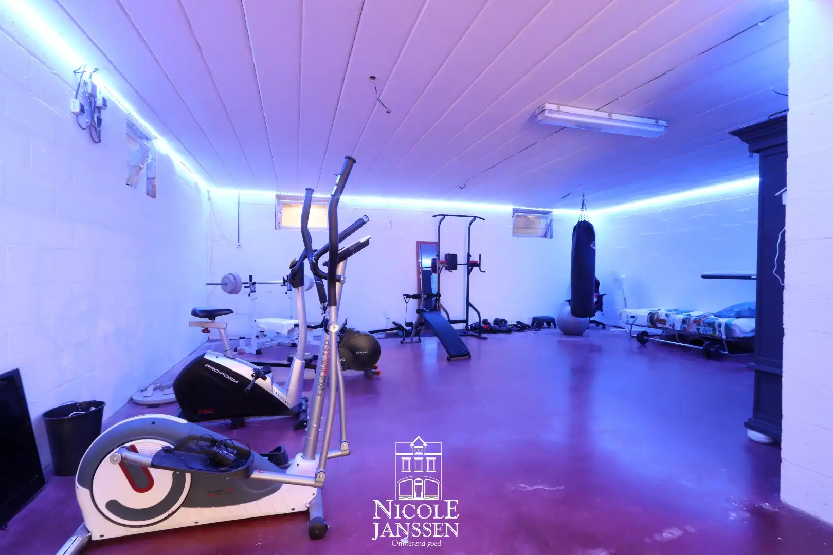 Ruime vrijstaande woning  foto 27