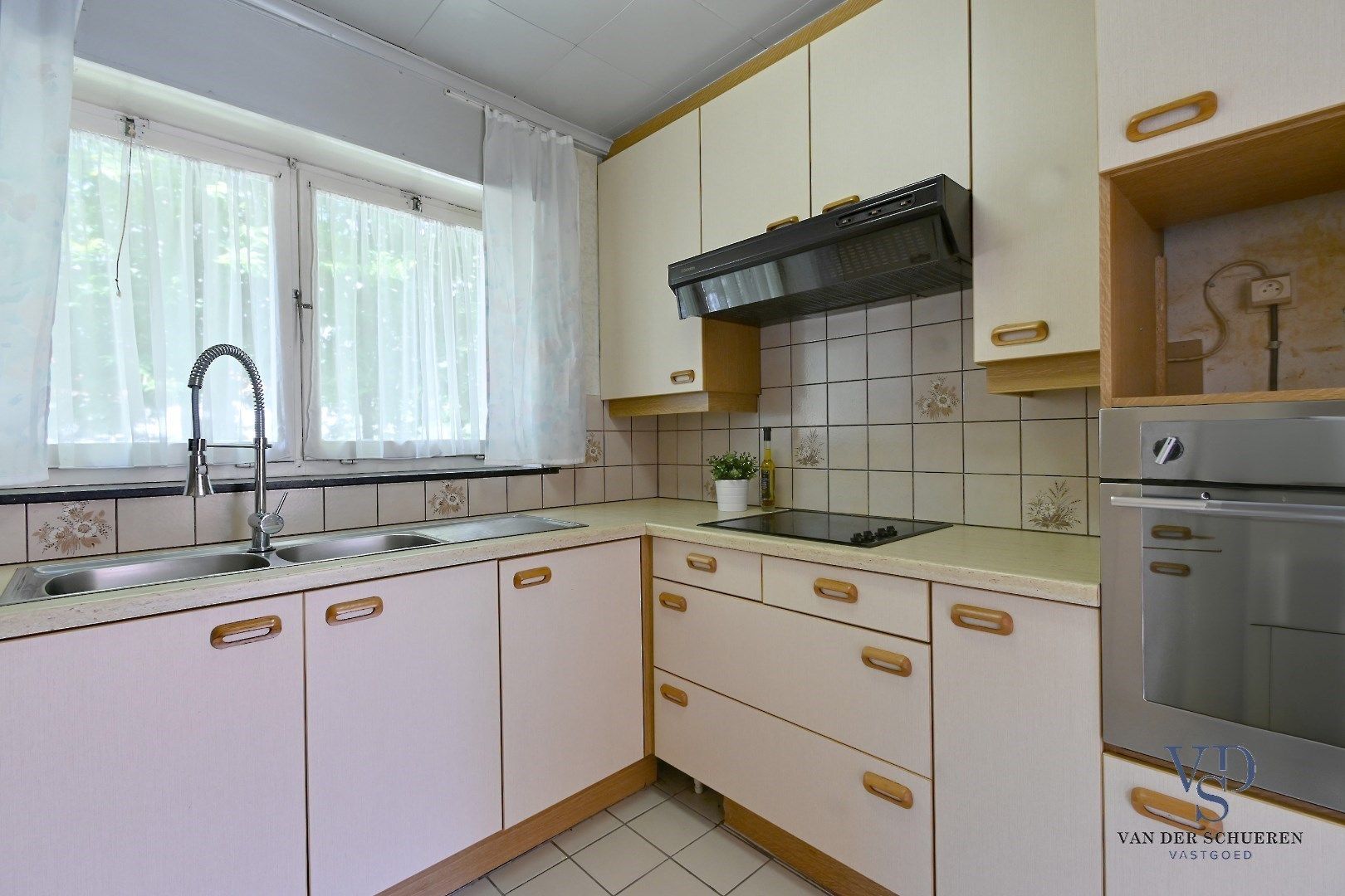 Degelijke eengezinswoning, landelijk gelegen  foto 14