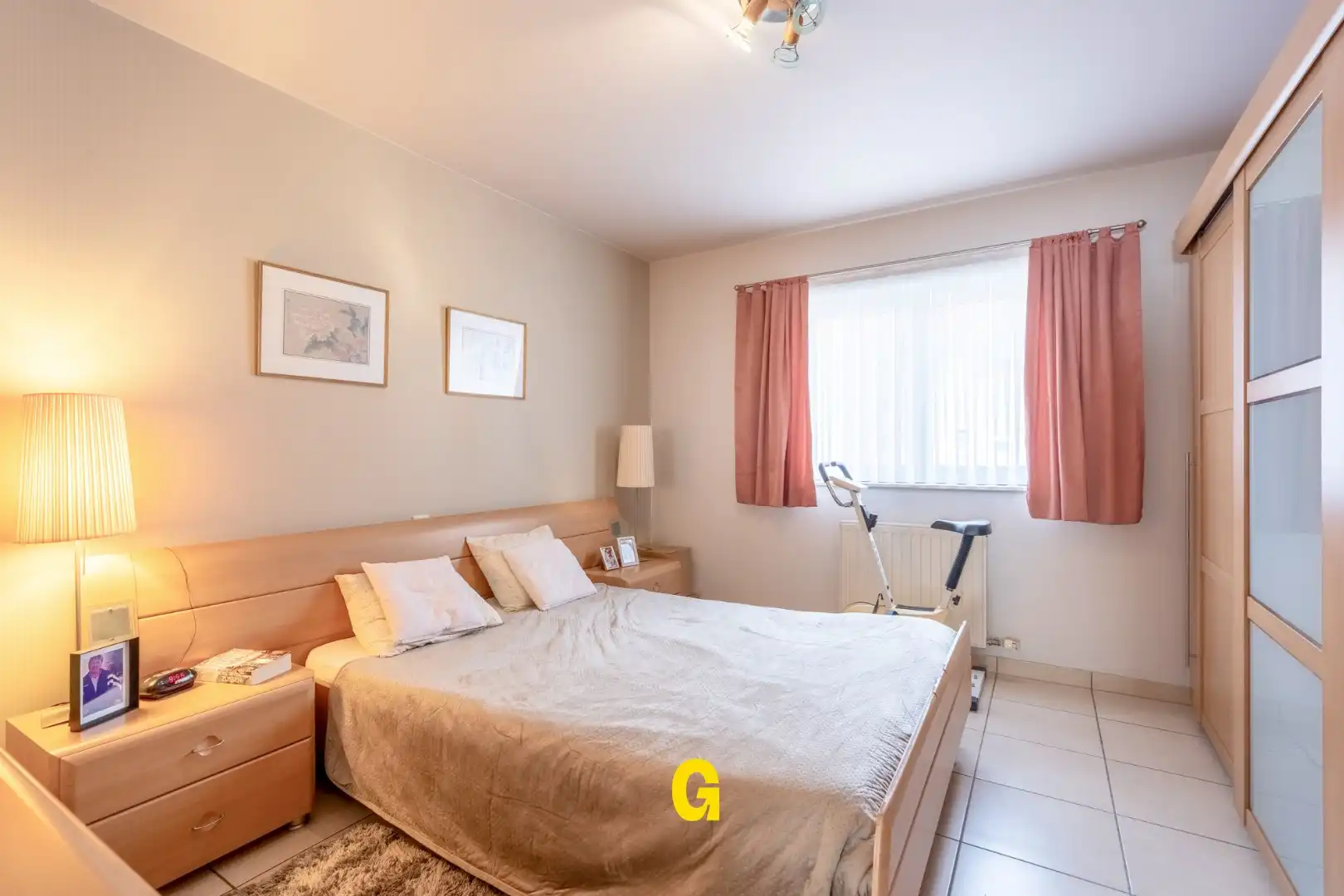Netjes verzorgd duplex appartement met drie slaapkamers en standplaats op wandelafstand van de markt foto 20