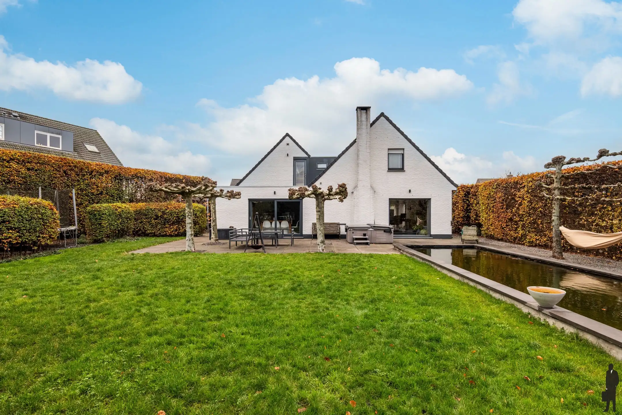 Moderne woning met 332m² bewoonbare oppervlakte foto 75
