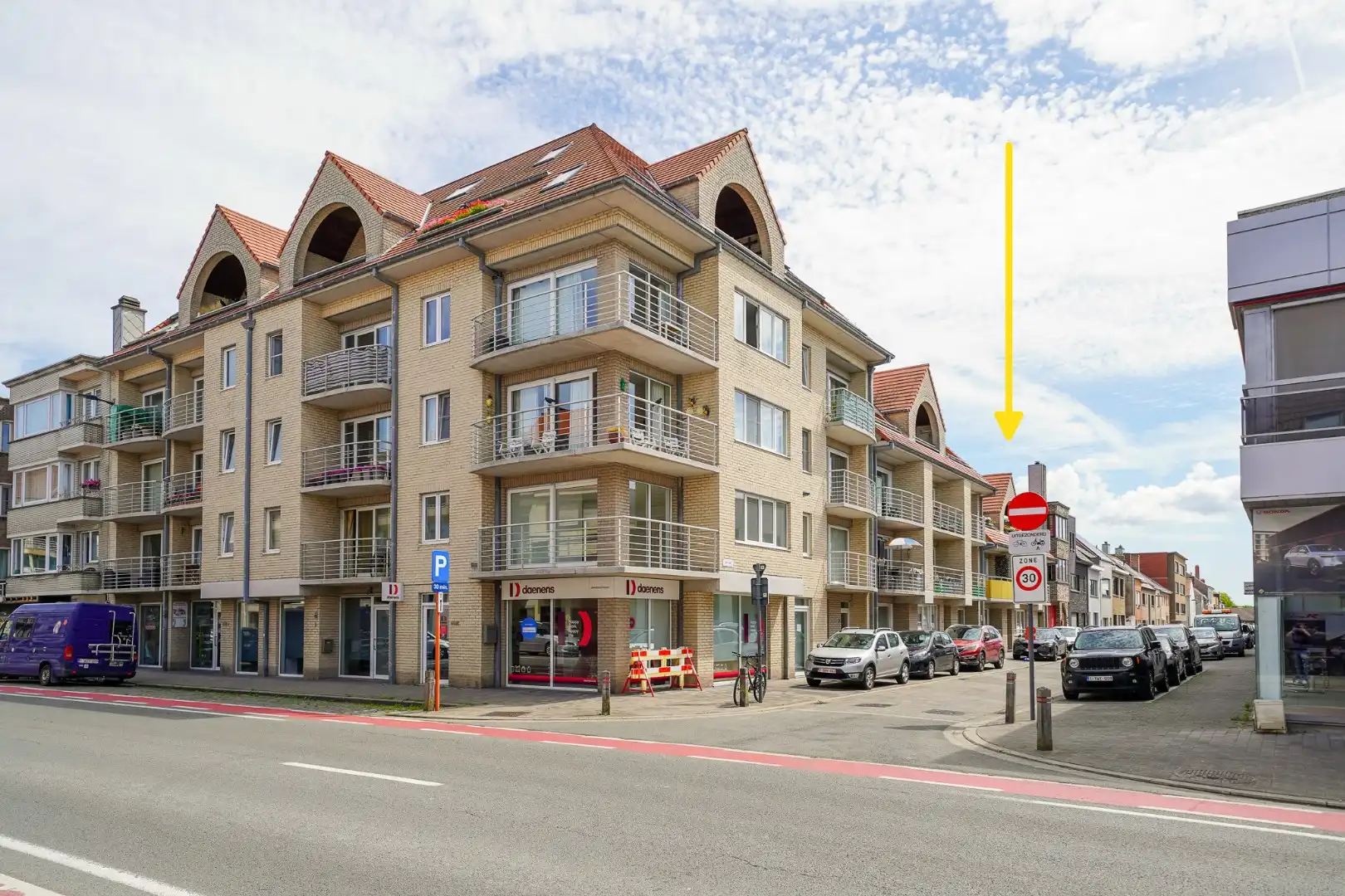 Instapklaar duplexappartement met terras nabij centrum Oostende foto 3