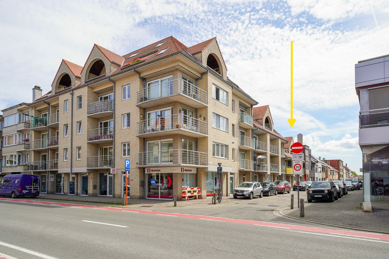 Instapklaar duplexappartement met terras nabij centrum Oostende foto 3